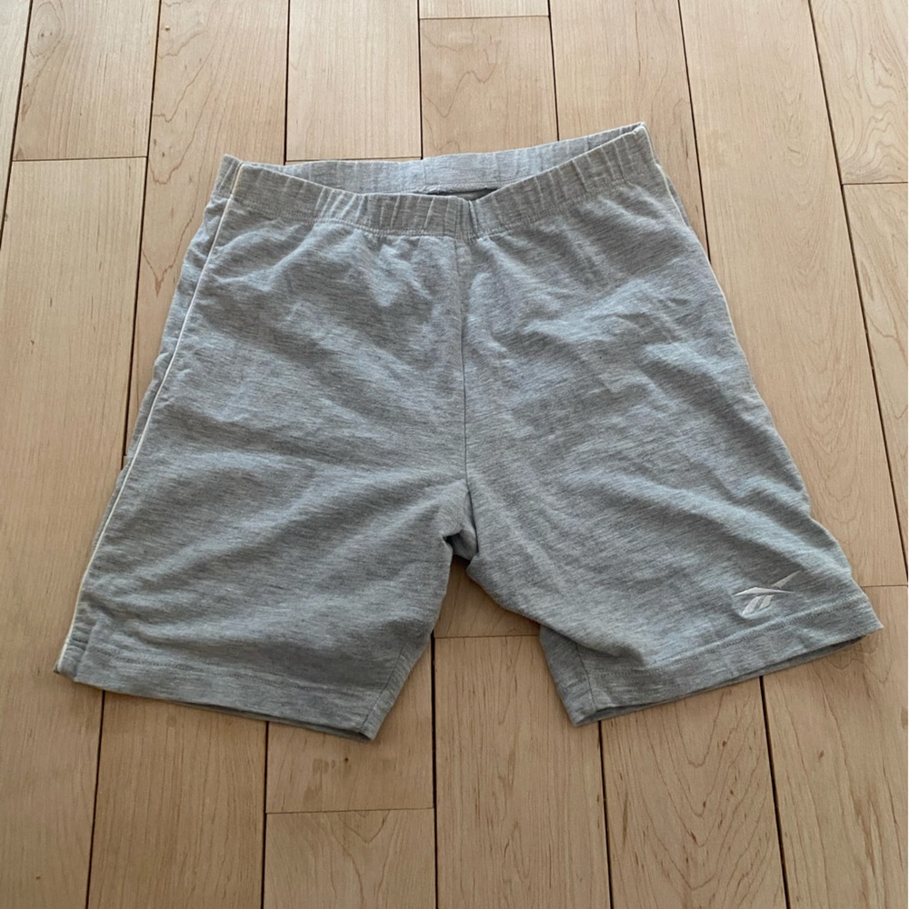 Reebok Women’s Light Gray Biker Shorts Size XL